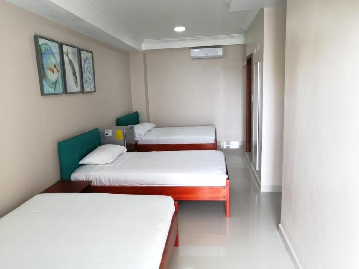 Hotel Andy Atacames Buitenkant foto
